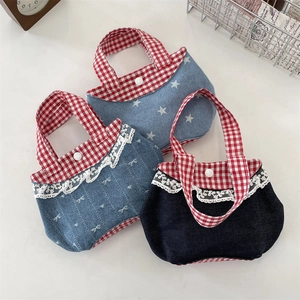 Lot de trois mini sacs en jean avec bordure en dentelle et motifs à carreaux rouges