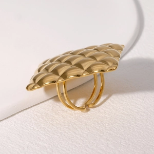 Polished 18k gold plated stainless steel open ring with quilted diamond pattern