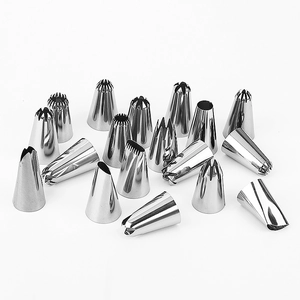 Set of 16 professional stainless steel icing nozzles for cake decorating and baking tools