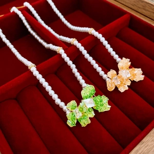 Elegant Flower Butterfly Pendant Imitation Artificial Pearl Necklace With Zircon Crystal Gold Plated Copper Choker For Women
