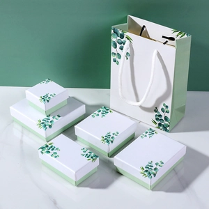 Fresh Eucalyptus Pattern Jewelry Box Green White Paper Gift Box For Ring Necklace Earring Storage Minimalist Jewelry Packaging