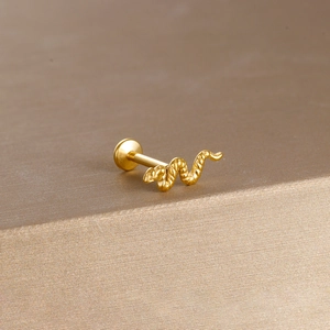Surgical steel gold snake labret stud jewelry with detailed scale texture for piercings