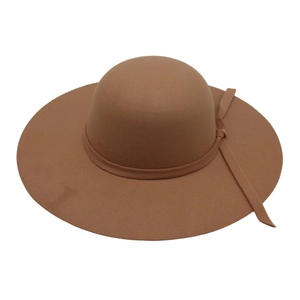 Elegant camel wide-brim wool felt hat with decorative ribbon for autumn and winter fashion
