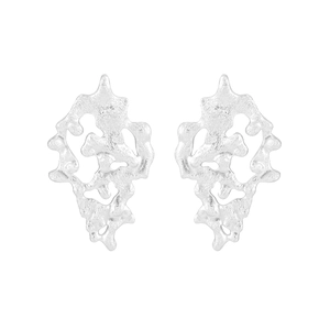 Minimalist S925 sterling silver hollow frosted irregular stud earrings with organic design