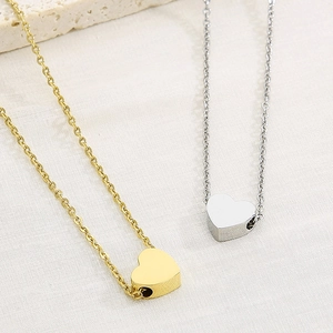 Minimalistische Herz-Halsketten in Gold und Silber mit eleganten O-Link-Ketten für Damen