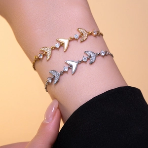 Fishtail Bracelet Titanium Steel Micro Pave Zircon White Shell Inlay Adjustable Elegant Fashion Women Jewelry