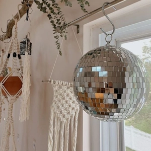 Boule à facettes miroir argenté 30cm avec crochet pour décoration de fête de Noël