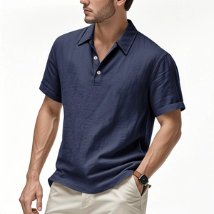 Polo pour homme en mélange de lin bleu marine avec col à revers classique et boutons chic