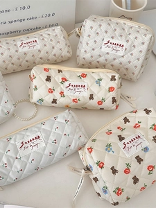 Trousse à Maquillage Matelassée en Coton Motif Ours Floral Trousse à Crayons Portable Pochette de Rangement pour Papeterie Organisateur de Cosmétiques de Voyage Femmes