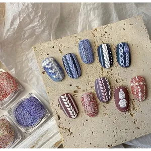 Faux ongles 3D texture tricot avec poudre pailletée et motifs de pulls d'hiver élégants