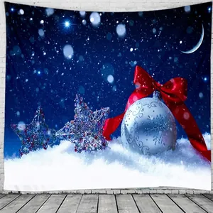 Weihnachts-Wandteppich mit Sternenhimmel, roten Bändern und silbernen Kugeln