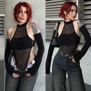 Sexy schwarzer Mesh-Body mit Ausschnitten und abnehmbaren langen Ärmeln, elastisch