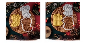 Christmas Corgi cookie cutter detail showing 5.5x6.3cm and 4.8x6.4cm baking mold sizes