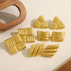Textured Geometric Hoop Earrings 18K PVD Gold Plated Stainless Steel Chunky Square Wave Vintage Fashion Jewelry For Women