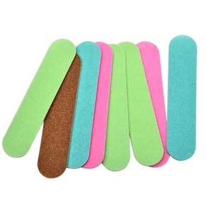 Vue détaillée de mini limes à ongles double face de 9 cm en couleurs mixtes pour manucure