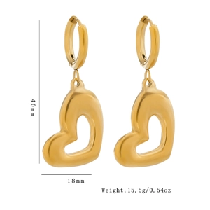 Boucles d'oreilles pendantes coeur doré évidé avec dimensions et détails de poids
