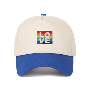 Cappellino da baseball a cinque pannelli beige e blu con ricamo LOVE arcobaleno