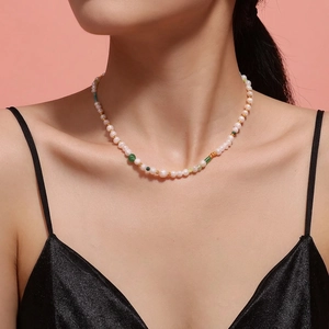 Süßwasserperle Naturstein Perlenkette Elegant Titanstahl OT Verschluss Schlüsselbein Kette Handgefertigte Halskette Damen