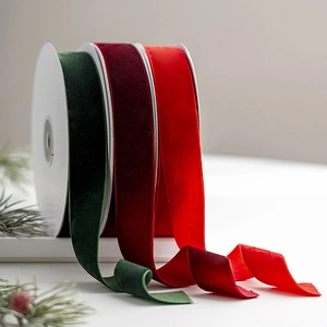 Christmas velvet ribbon set in red and green for DIY holiday gift wrapping decor
