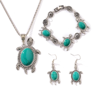 Bohemian turtle turquoise jewelry set with necklace bracelet and earrings in vintage silver