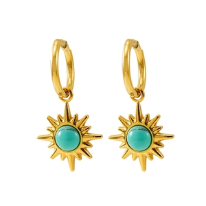 Vintage 18K gold starburst hoop earrings with turquoise stones in a symmetrical view