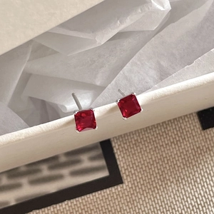 Elegant 925 sterling silver stud earrings featuring square cut red zircon gemstones