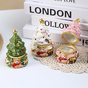 Christmas tree ceramic jewelry boxes with bear relief in green, white and pink colors