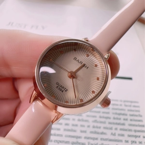 Vintage rectangular quartz watch for women with rose gold case and pink leather strap