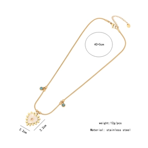 Spécifications de taille pour collier cœur avec pierre rose et chaîne en serpent