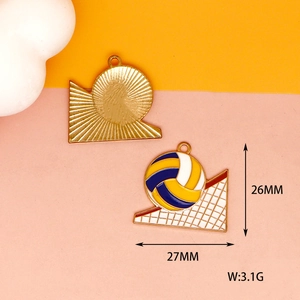 Vista dettagliata del ciondolo da pallavolo in smalto con misure 26mm e peso di 3,1g
