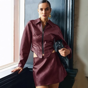 Damen PU Leder Krokodil Prägung Reißverschluss Jacke Und Minirock Streetwear Clubwear Sexy Dunkelrot Chic