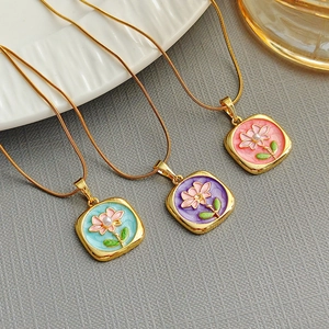 Vintage floral enamel pendant necklace with natural pearls and golden snake chain