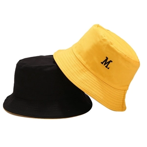 Cappello a secchiello reversibile alla moda con ricamo lettera M per il sole