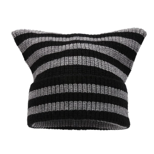 Bonnet en tricot rayé avec oreilles de chat noir et gris pour femme en hiver