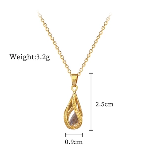 Detailed specs of gold teardrop pendant necklace with weight 3.2g and 2.5cm height