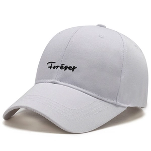 Casquette de baseball en coton gris clair avec broderie Forever noire et visière courbée