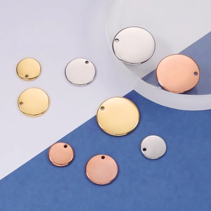 Polished stainless steel round pendant tags in gold, silver and rose gold finishes
