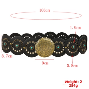 Détail de la ceinture Western avec dimensions : longueur 106cm, boucle de 9cm et perles
