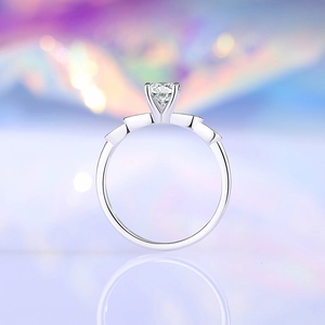 Elegant S925 sterling silver ring with 0.5ct Moissanite diamond in a six-prong setting