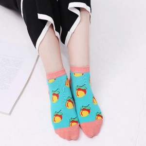 Chaussettes mignonnes en coton turquoise avec motifs mangue et bords corail rose