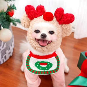 Christmas pet costume set with beige furry hat and knitted scarf for cats and dogs