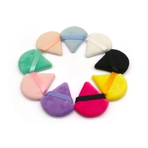 Set di 10 piumini da cipria triangolari colorati con nastro per fissare il trucco