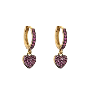 Detail of huggie earrings with gold plating and pavé-set pink heart-shaped pendants