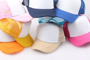 Wholesale breathable mesh trucker hats in various bright colors for custom logo printing