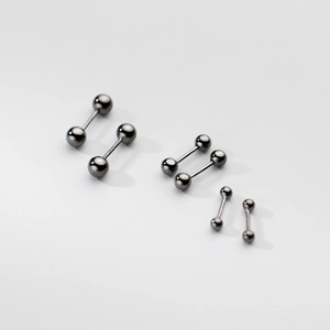 Boucles d'oreilles barbell en argent S925 en trois tailles avec perles polies