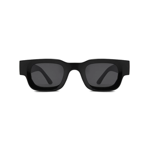Retro quadratische Sonnenbrille in Schwarz mit dunkelgrauen Gläsern für Streetstyle