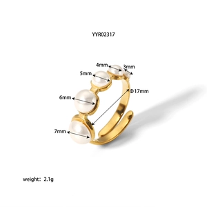 Details zum verstellbaren Goldring mit Perlen inklusive 17mm Innendurchmesser und Gewicht