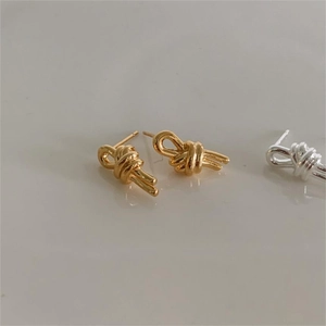 Minimalist 925 sterling silver knot stud earrings in gold and silver finish
