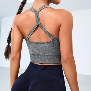 Soutien-gorge de sport gris foncé côtelé avec bretelles croisées en Y et ourlet large