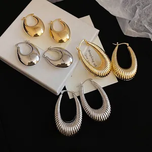 Chunky Metallic U-Shaped Hoop Earrings For Women With Silver Earring Post Ribbed Mirror Polished Retro Fashion Jewelry